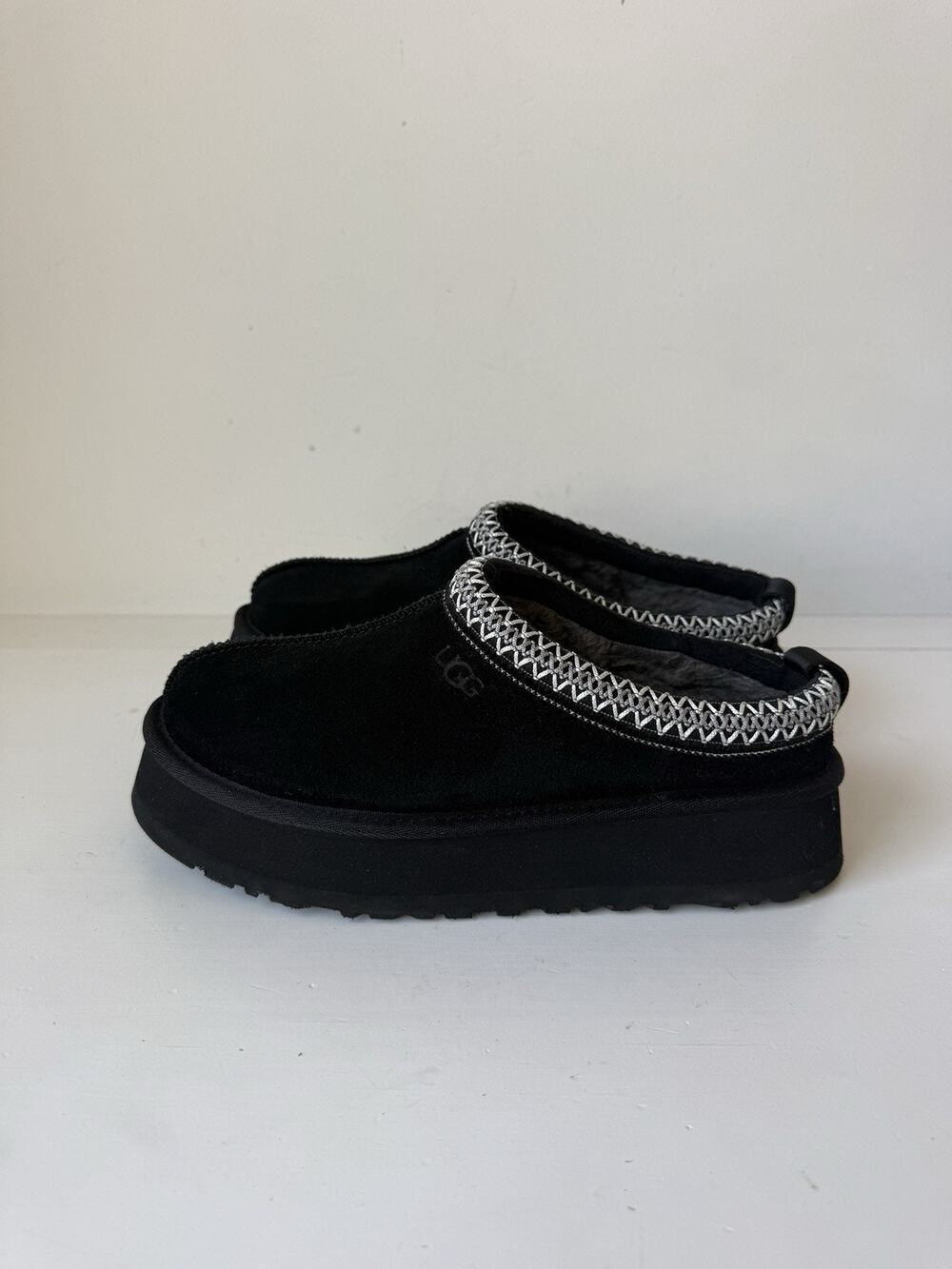 Womens UGG® Tazz II Platform Slipper - Black Size 9 US Exellent